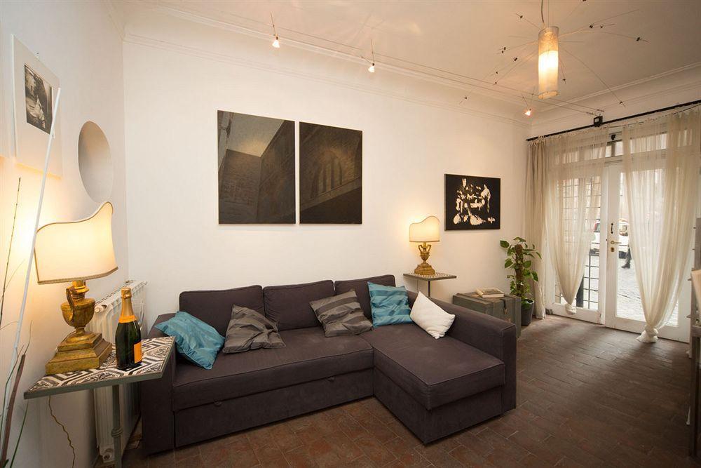 Purple Home Wisteria Rome Luaran gambar