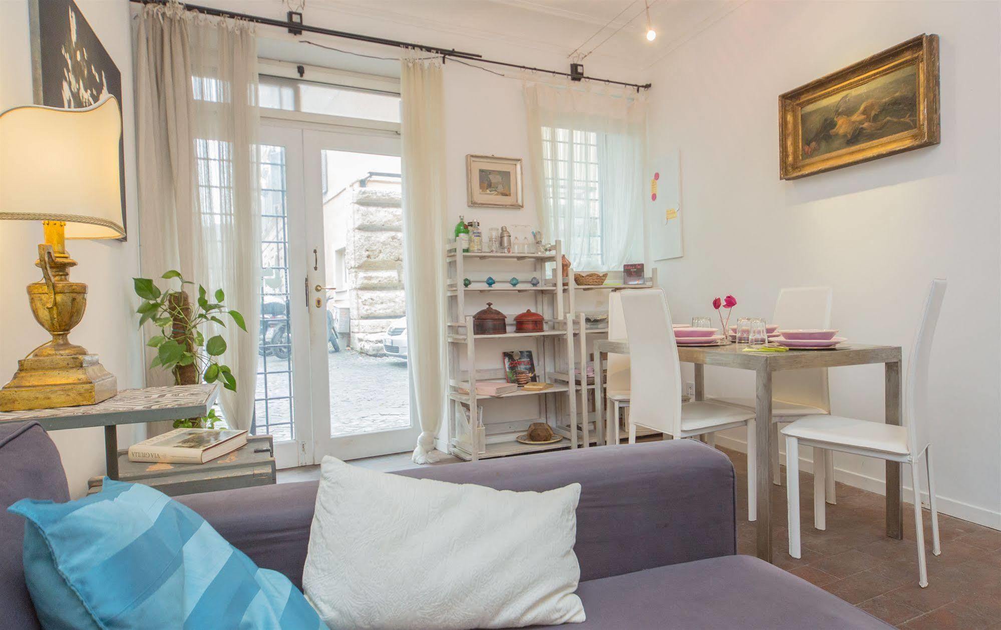 Purple Home Wisteria Rome Luaran gambar